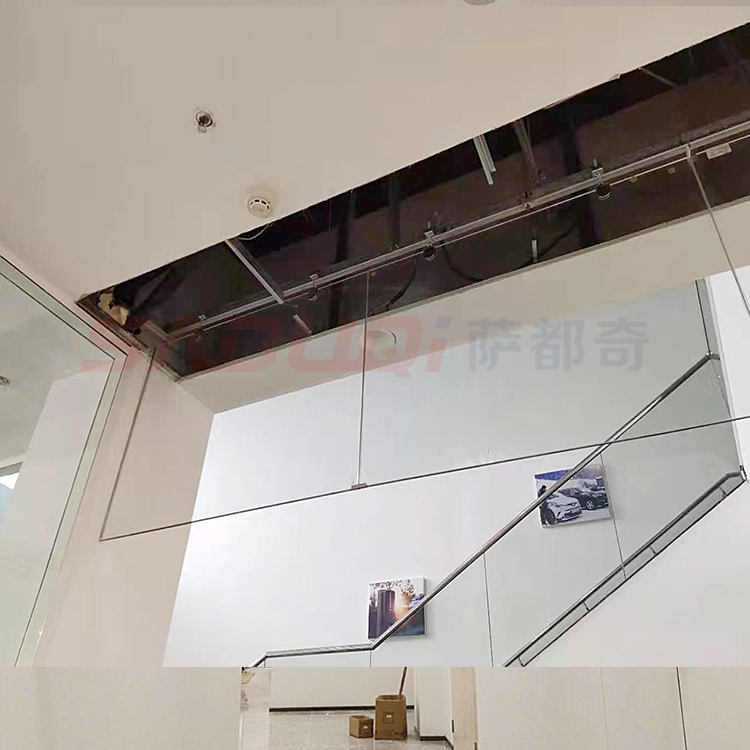 【江蘇擋煙垂壁】防火玻璃擋煙垂壁做多長一塊？